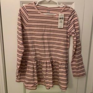 Gap 5T pink striped twirly shirt NWT